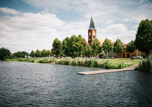 Kirche Maria Meeresstern Werder (Havel), Foto: Steven Ritzer, Lizenz: Tourismusverband Havelland e.V. Kirche Maria Meeresstern Werder (Havel), Foto: Steven Ritzer, Lizenz: Tourismusverband Havelland e.V.