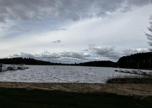 Blick über den Haussee, Foto: Jörg Bartz, Lizenz: TV Ruppiner Seenland e.V.