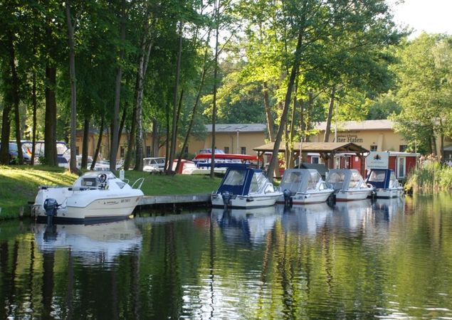 Bootsanleger Marina Alter Hafen © Brehm & Presch Marina GbR Bootsanleger Marina Alter Hafen © Brehm & Presch Marina GbR