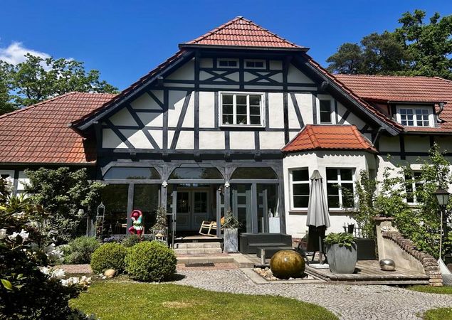 Landhaus Labes - Haus mit Gartenansicht, Foto: Hartmut Koch, Lizenz: Hartmut Koch Landhaus Labes - Haus mit Gartenansicht, Foto: Hartmut Koch, Lizenz: Hartmut Koch
