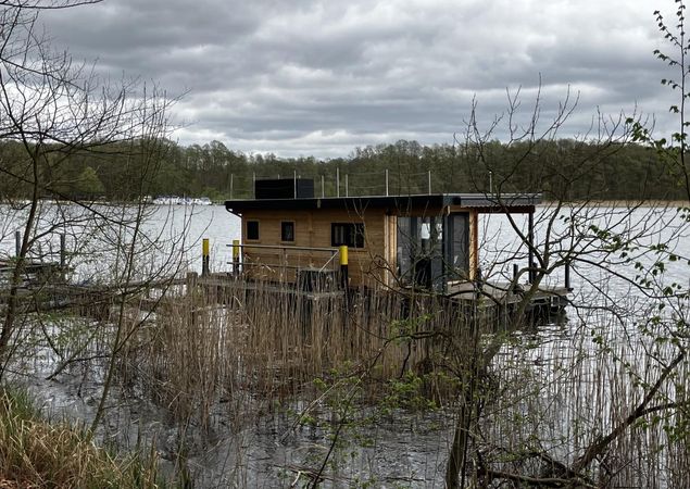 Badestelle mit Bootsanleger in Pian, Foto: Jörg Bartz, Lizenz: TV Ruppiner Seenland e.V.