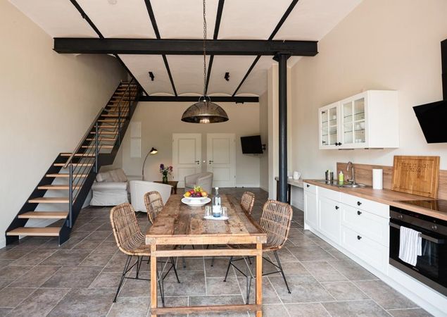 Storchenhof Blumenow - Ferienwohnung Lychen Küche, Foto: Bryan Reinhard, Lizenz: Storchenhof Blumenow GbR Storchenhof Blumenow - Ferienwohnung Lychen Küche, Foto: Bryan Reinhard, Lizenz: Storchenhof Blumenow GbR