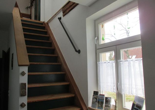 Ferienwohnung Atelier- Aufgang Ferienwohnung, Foto: Peter Krajewski, Lizenz: Ella Winkler Voigt und Peter Krajewski Ferienwohnung Atelier- Aufgang Ferienwohnung, Foto: Peter Krajewski, Lizenz: Ella Winkler Voigt und Peter Krajewski