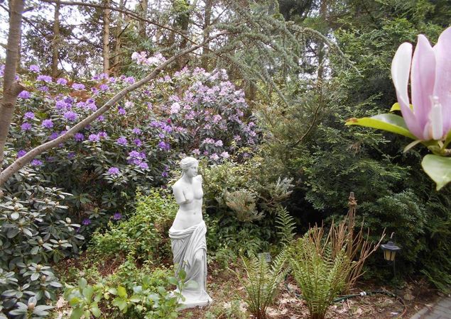 Gartenblick, Foto: Kathrin Liesegang-Nagel, Lizenz: Kathrin Liesegang-Nagel Gartenblick, Foto: Kathrin Liesegang-Nagel, Lizenz: Kathrin Liesegang-Nagel