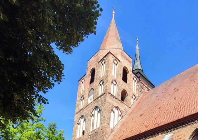 St. Marien-Kirche Gransee – Außenansicht, Foto: Anke Treichel, Lizenz: REGiO-Nord mbH St. Marien-Kirche Gransee – Außenansicht, Foto: Anke Treichel, Lizenz: REGiO-Nord mbH