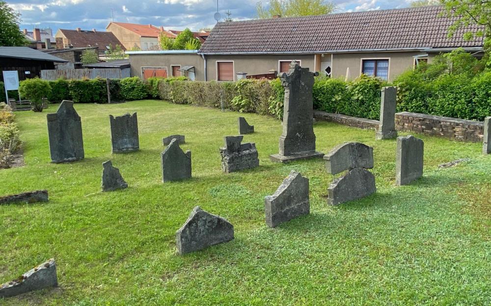 Jüdischer Friedhof Zehdenick, Foto: Tourist-Info Zehdenick, Lizenz: Tourist-Info Zehdenick Jüdischer Friedhof Zehdenick, Foto: Tourist-Info Zehdenick, Lizenz: Tourist-Info Zehdenick