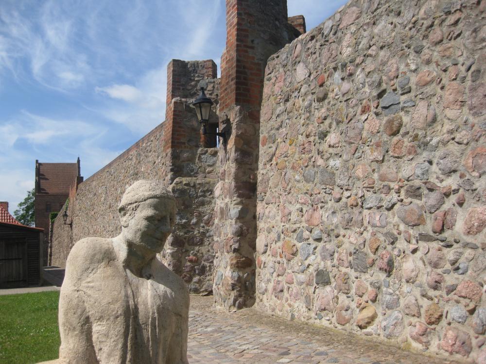 Stadtmauer in Templin, Foto: Anet Hoppe, Lizenz: Amt Burg (Spreewald) Stadtmauer in Templin, Foto: Anet Hoppe, Lizenz: Amt Burg (Spreewald)
