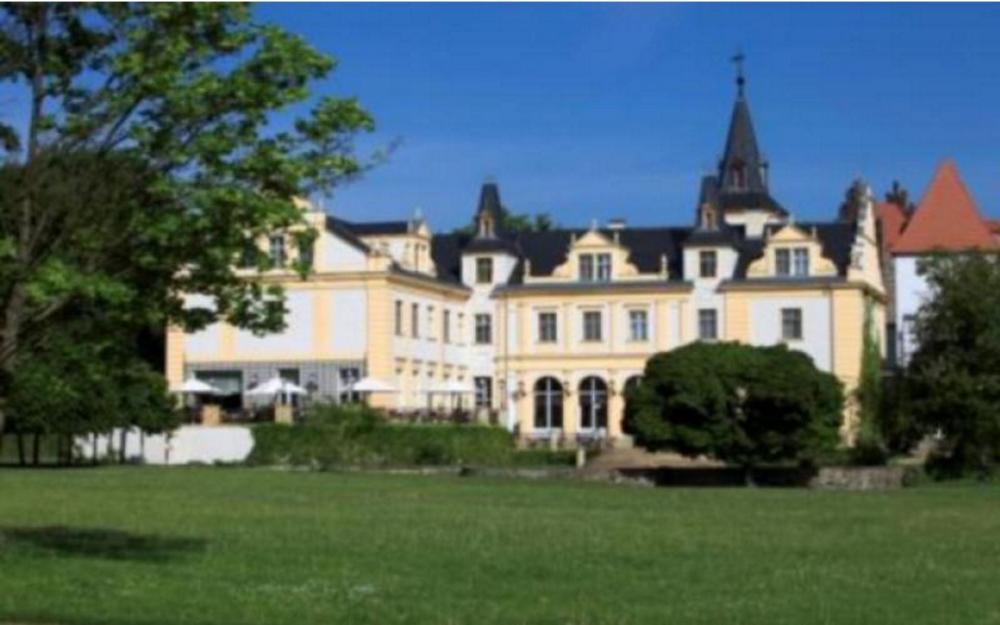 Parkansicht Schloss & Gut Liebenberg, Foto: Schloss & Gut Liebenberg, Lizenz: TMB Tourismus-Marketing Brandenburg GmbH Parkansicht Schloss & Gut Liebenberg, Foto: Schloss & Gut Liebenberg, Lizenz: TMB Tourismus-Marketing Brandenburg GmbH