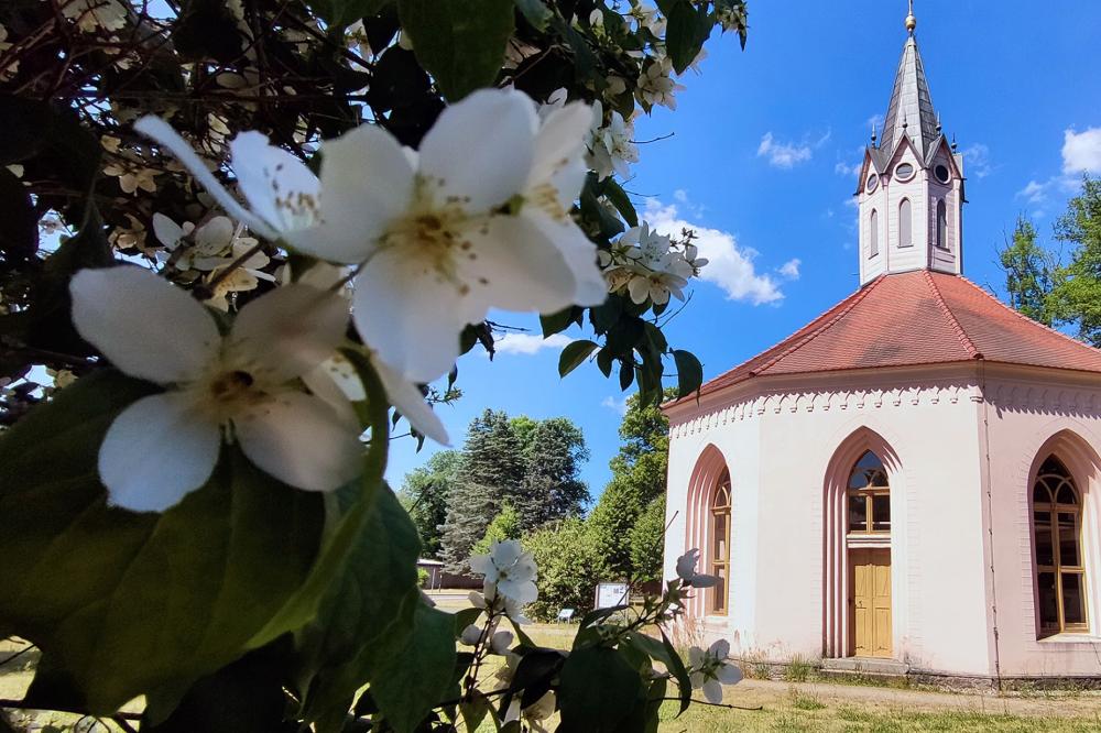 Rad-Wanderkirche Außenansicht, Foto: Anke Treichel, Lizenz: Regio-Nord