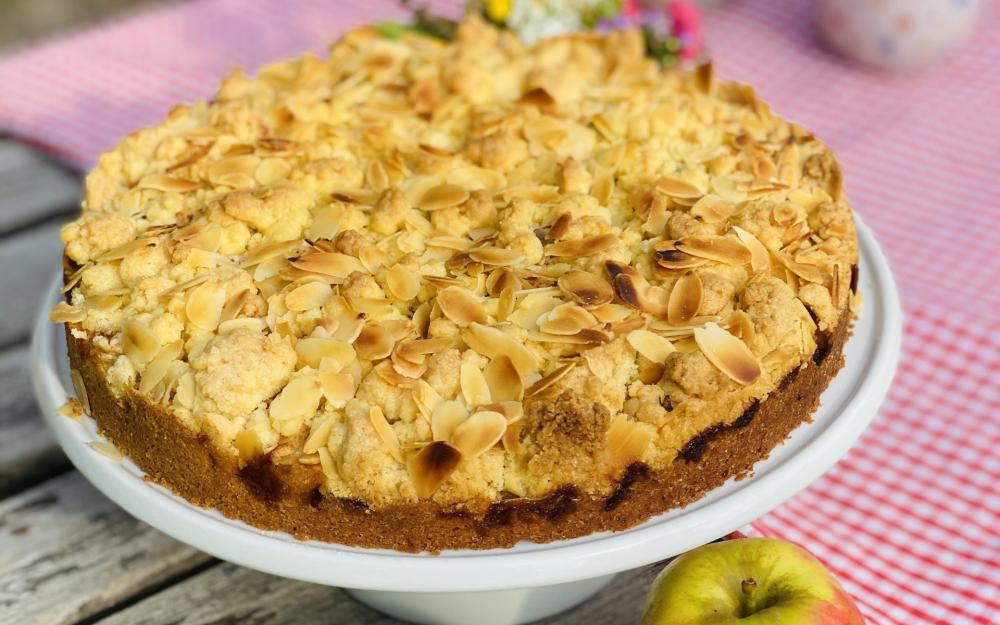 Hausgemachter Kuchen in Theo's Gartencafé, Foto: M. Haddenhorst, Lizenz: M. Haddenhorst Hausgemachter Kuchen in Theo's Gartencafé, Foto: M. Haddenhorst, Lizenz: M. Haddenhorst