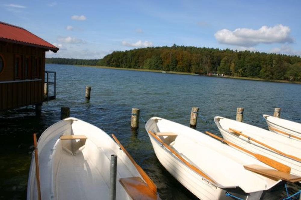 Der Stechlinsee, Foto: Tourismusverband Ruppiner Seenland Der Stechlinsee, Foto: Tourismusverband Ruppiner Seenland